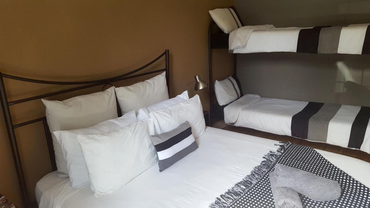 Stumble Inn Backpackers Stellenbosch Buitenkant foto